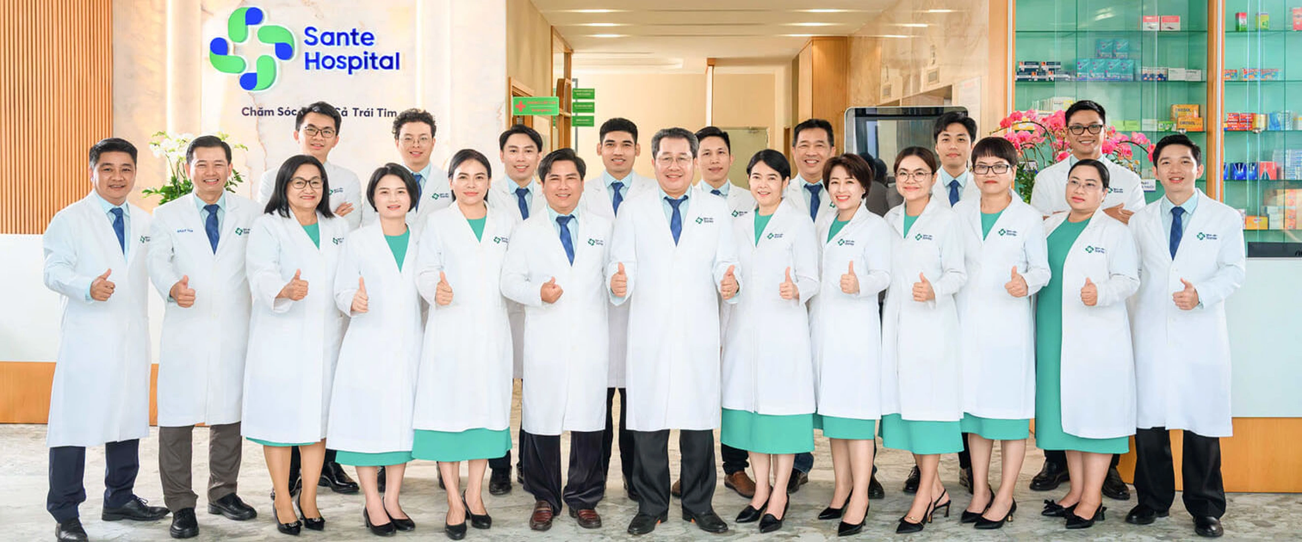 Bước 1: Khách hàng có nhu cầu khám VIP
